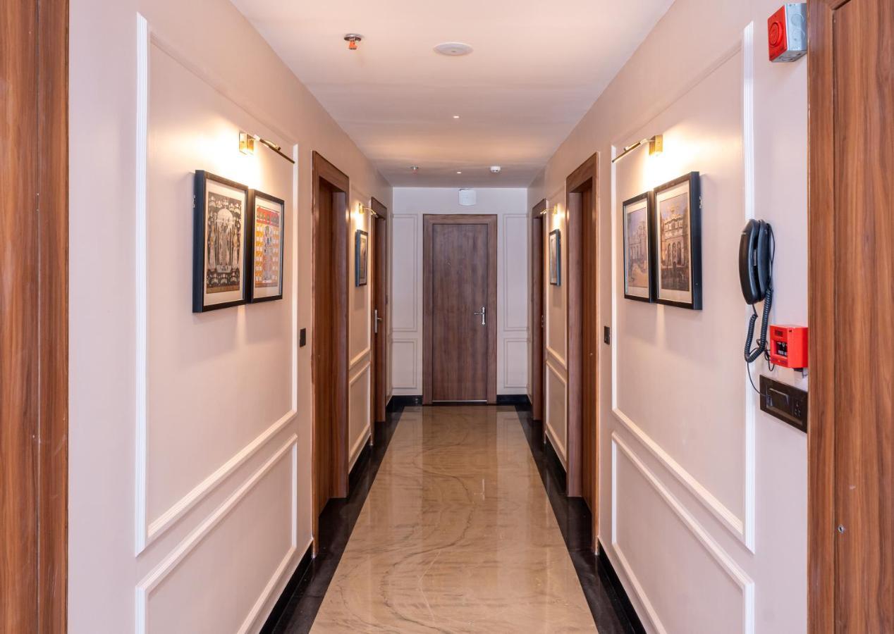 Raghunandan Palace - A Premier Boutique Stay, City Center & 500 Meters From City Railway Station Udaipur Bagian luar foto