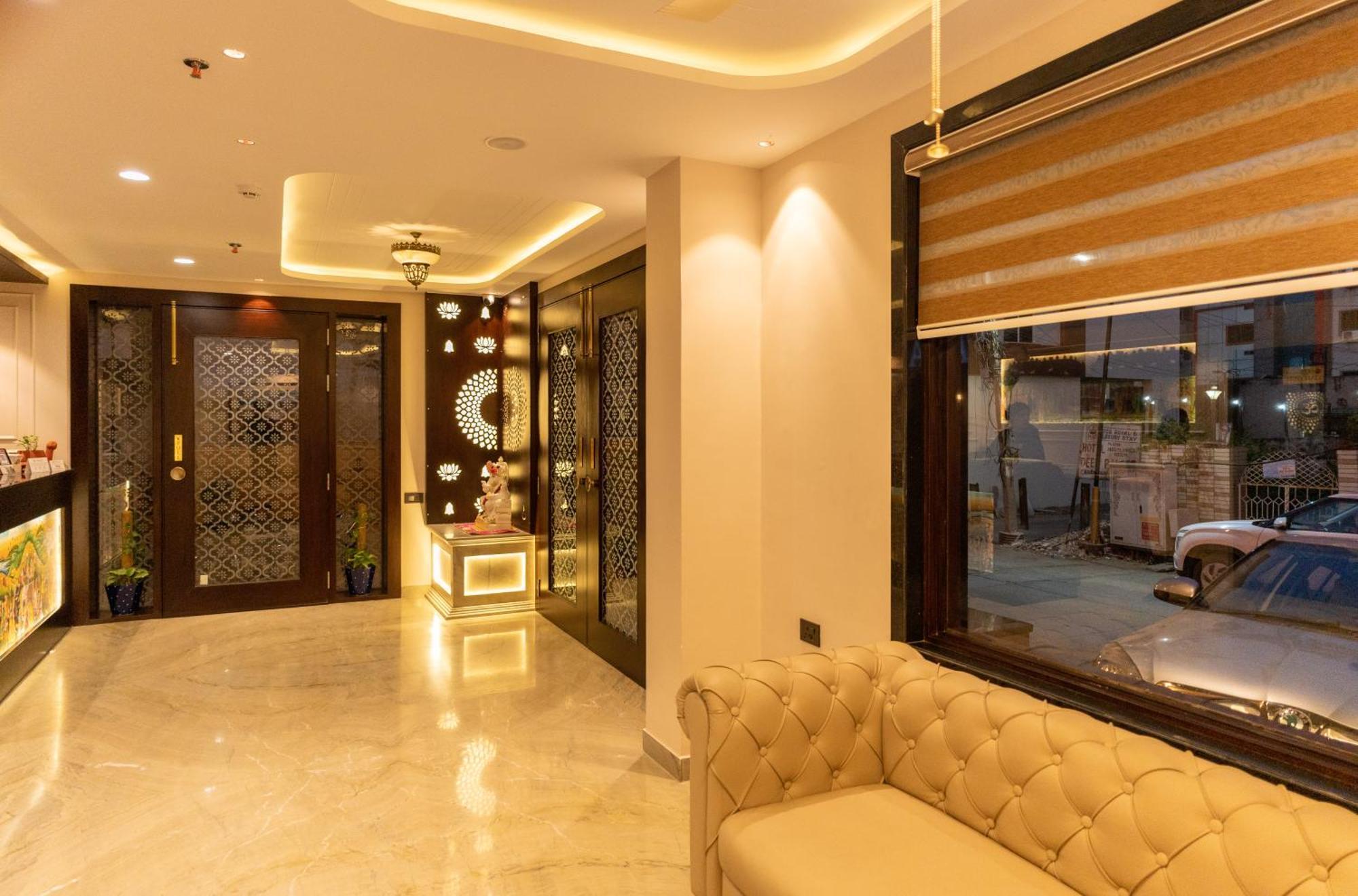 Raghunandan Palace - A Premier Boutique Stay, City Center & 500 Meters From City Railway Station Udaipur Bagian luar foto